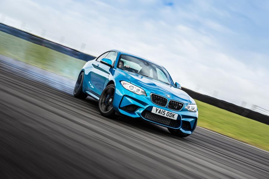  BMW M2 Coupe 2016 года  (UK) (фото 24 из 40)